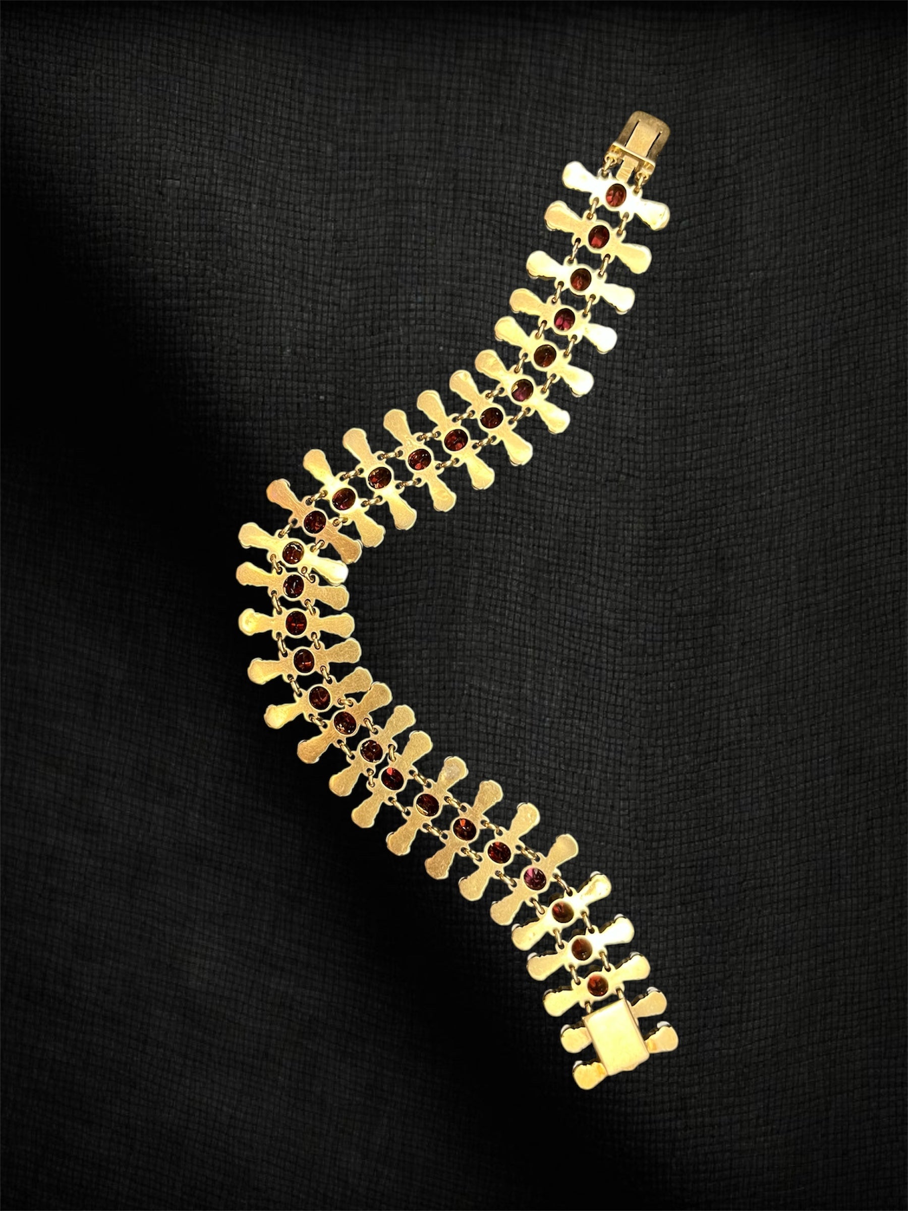 Girotondo di Moretti Fiumani